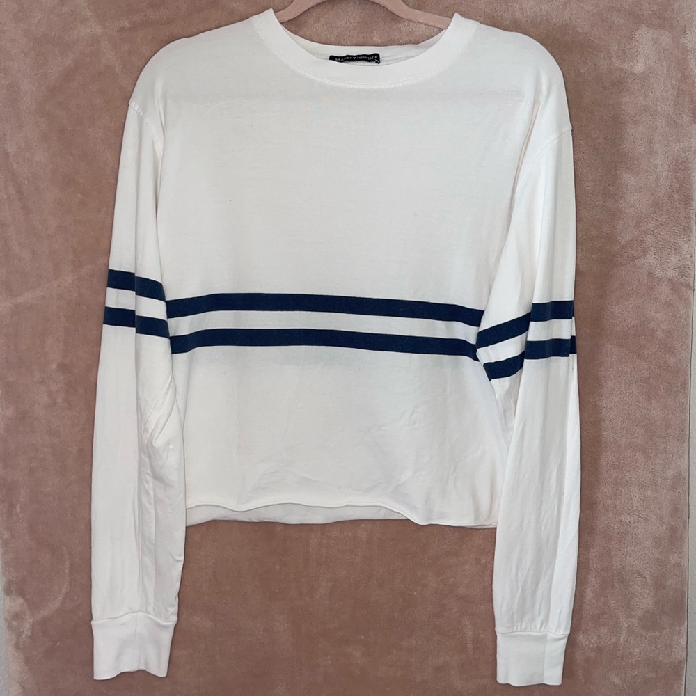 Brandy Melville long sleeve crop